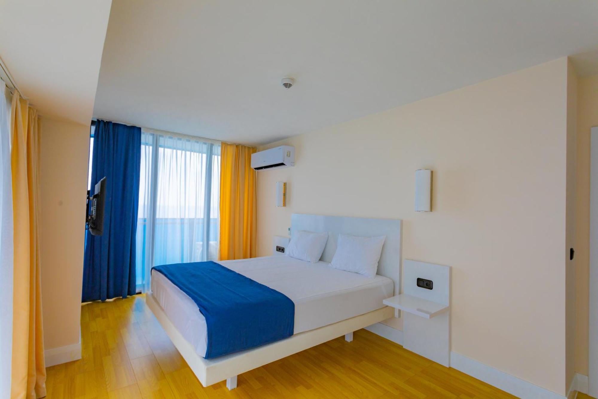 Orbi City Hotel Official D Block Batumi Esterno foto